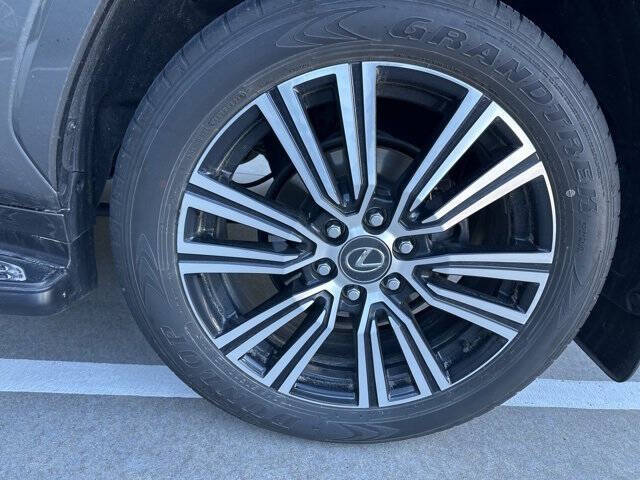 2024 Lexus LX 600 Luxury