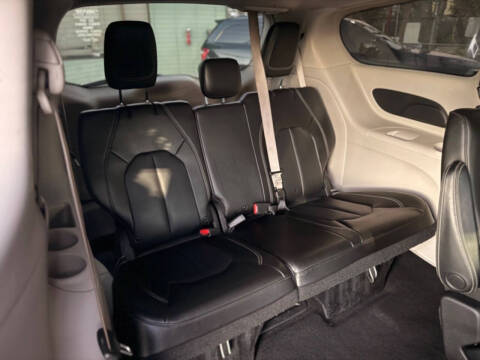 2021 Chrysler Voyager LXi