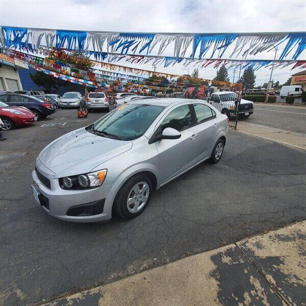 2016 Chevrolet Sonic LS Auto