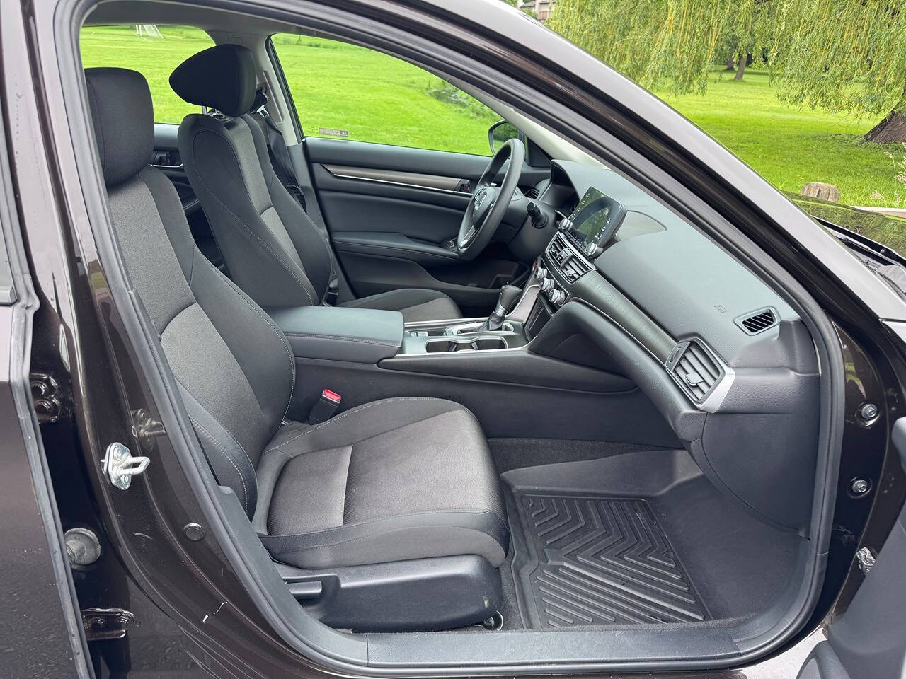 2018 Honda Accord 19