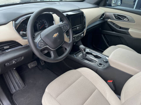 2022 Chevrolet Traverse LS