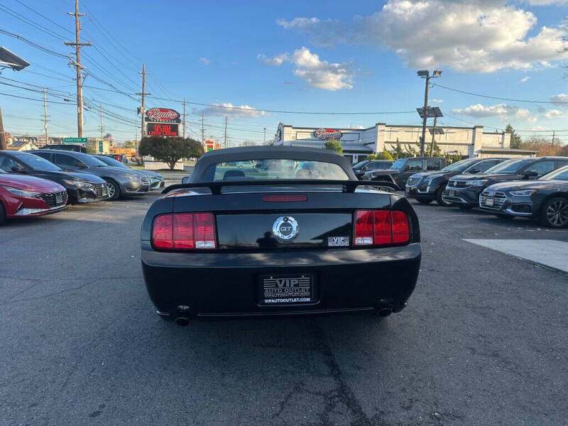 2006 Ford Mustang