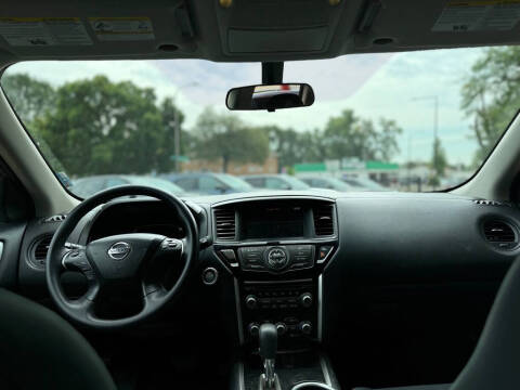 2019 Nissan Pathfinder SL