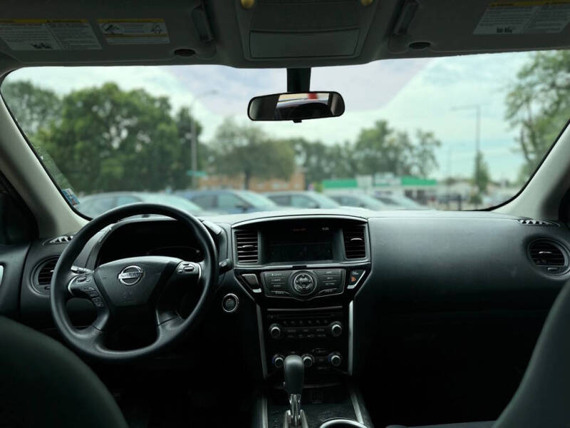 2019 Nissan Pathfinder SL