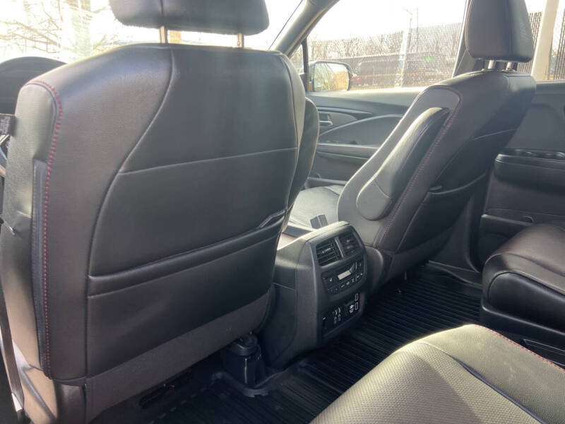 2022 Honda Pilot Black Edition