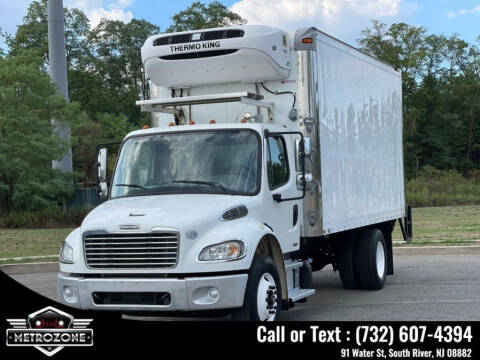2011 Freightliner M2 106
