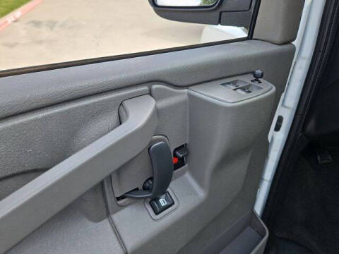 2023 Chevrolet Express LT 3500