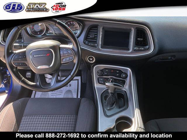 2022 Dodge Challenger SXT