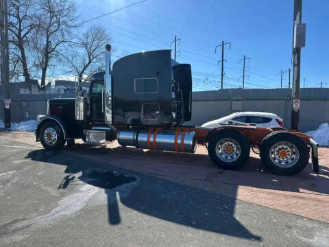 2020 Peterbilt 389