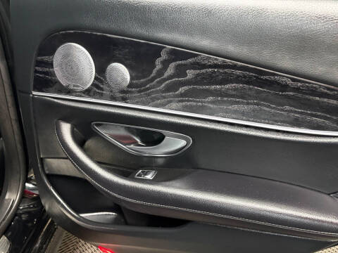 2019 Mercedes-Benz E-Class E 300