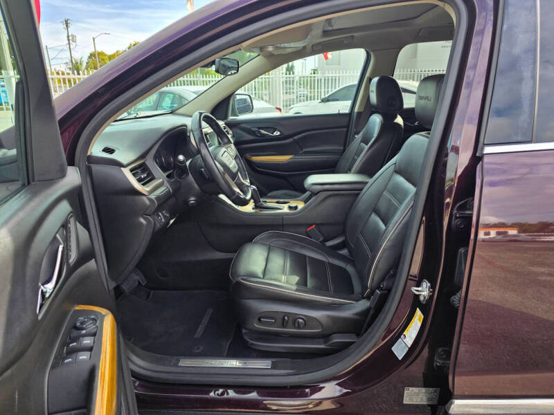 2017 GMC Acadia Denali