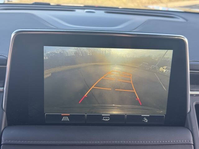 2024 GMC Yukon XL SLE