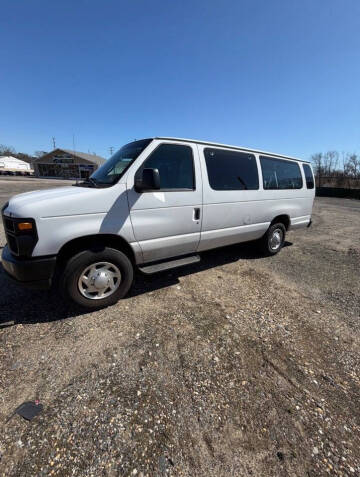 2014 Ford E-Series E-350 SD XL