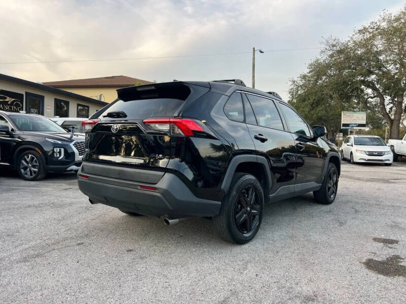 2021 Toyota RAV4 LE