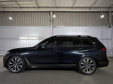 2022 BMW X7 M50i