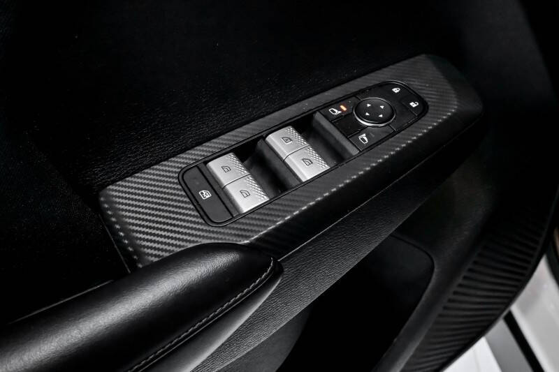 2024 Mitsubishi Outlander ES