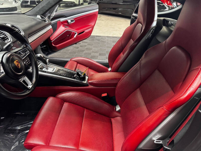 2018 Porsche 718 Cayman GTS