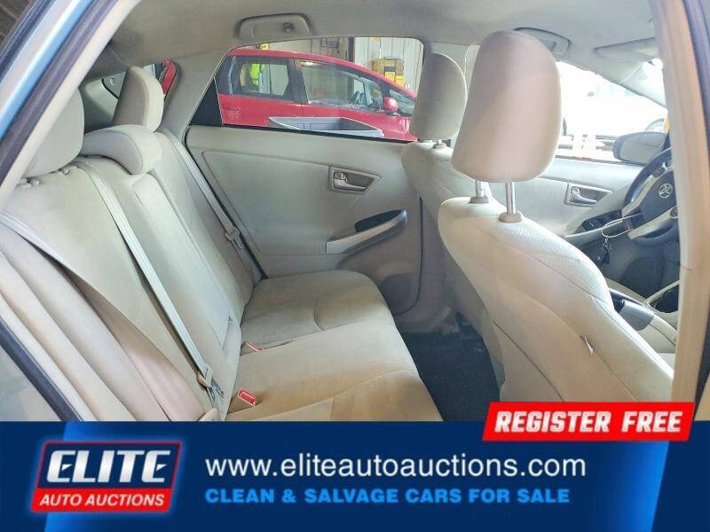 2015 Toyota Prius Two