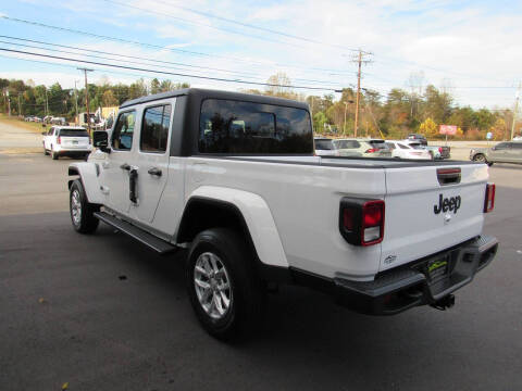 2023 Jeep Gladiator Sport S
