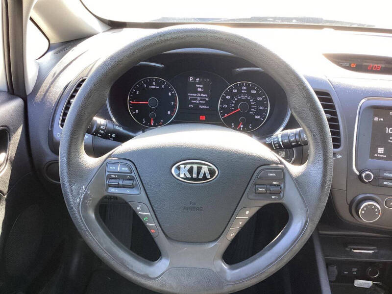 2017 Kia Forte5 LX