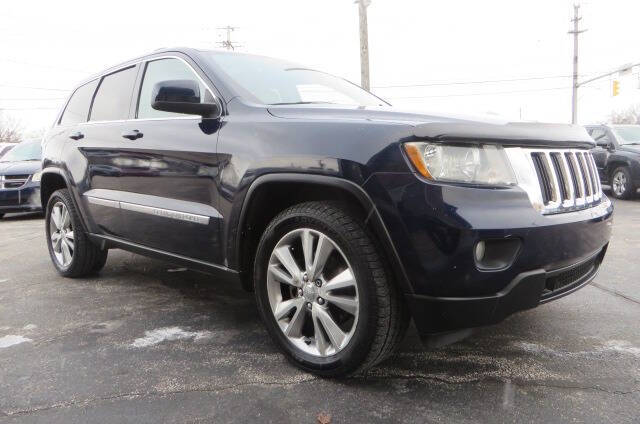 Jeep Grand Cherokee's photo