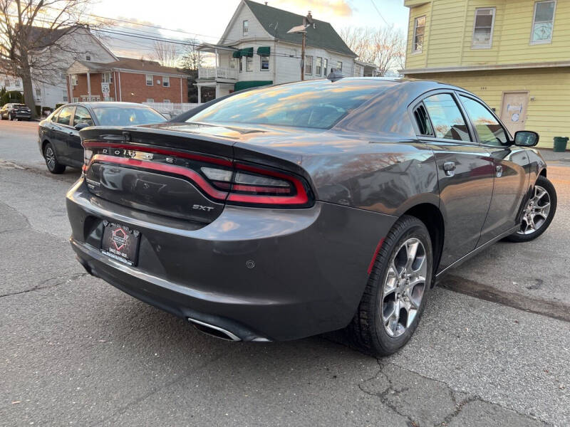 2015 Dodge Charger SXT