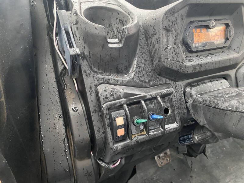 2019 Can-Am Defender HD8