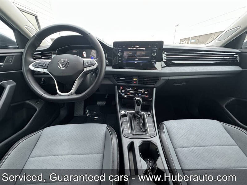 2025 Volkswagen Jetta SE