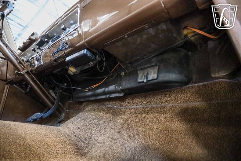 1954 Ford Crestline