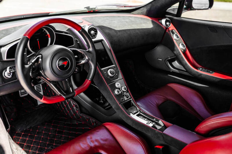 2012 McLaren MP4-12C