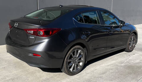 2018 Mazda MAZDA3 Grand Touring