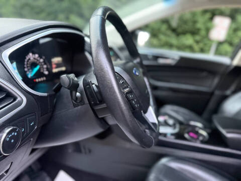 2017 Ford Edge Titanium