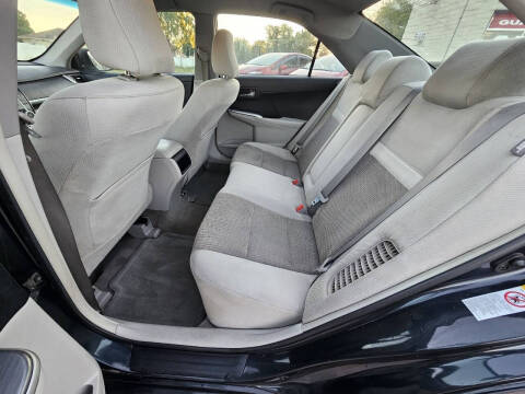 2013 Toyota Camry Hybrid LE