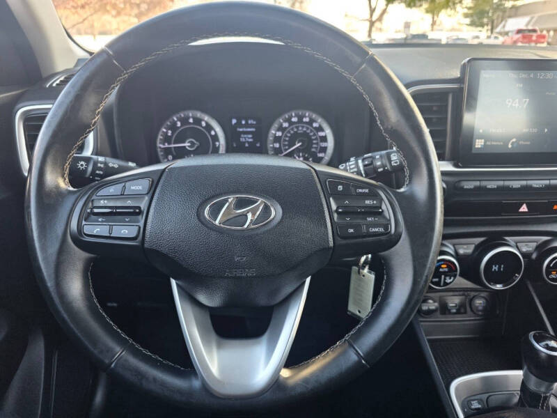 2021 Hyundai Venue SEL