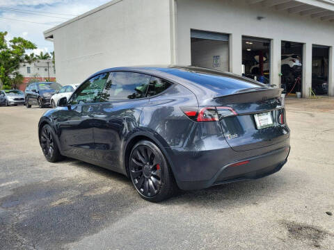 2025 Tesla Model Y Performance