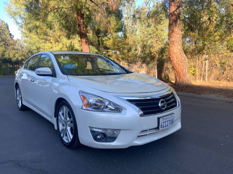 2013 Nissan Altima for sale at Right Cars Auto Sales in Sacramento CA