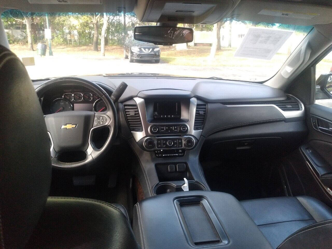 2015 CHEVROLET Tahoe SUV / Crossover - $21,999