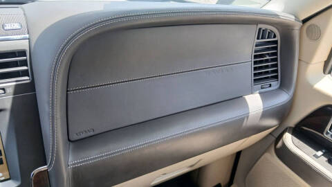 2017 Lincoln Navigator L Reserve