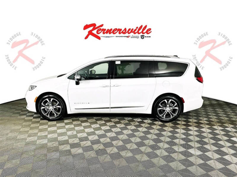 2026 Chrysler Pacifica Pinnacle