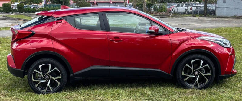 2021 Toyota C-HR XLE