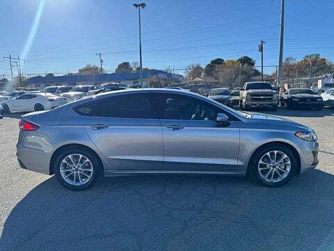 2020 Ford Fusion SE