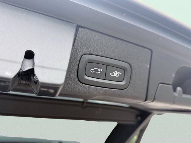 2023 Volvo XC60 B5 Core