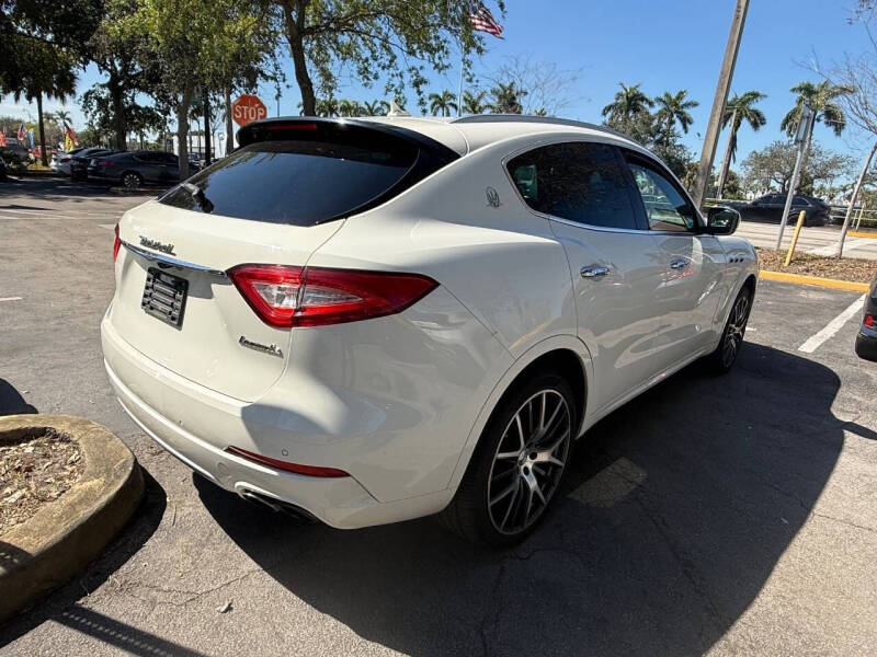 2017 Maserati Levante S