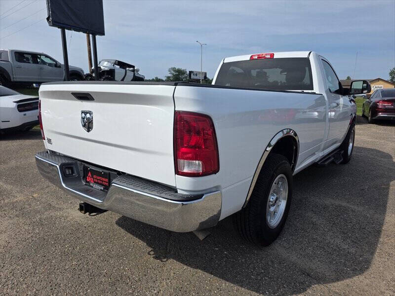 2016 RAM 1500 SLT