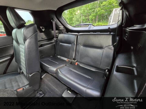 2022 Mitsubishi Outlander SE