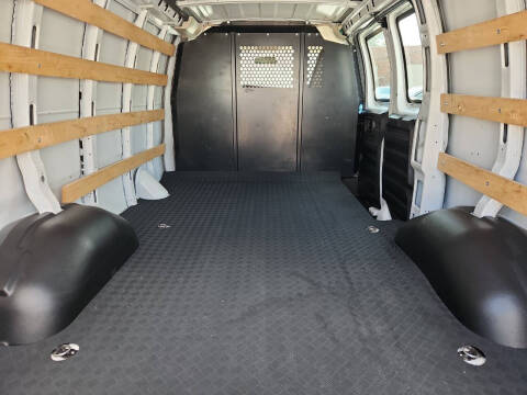 2022 Chevrolet Express 2500