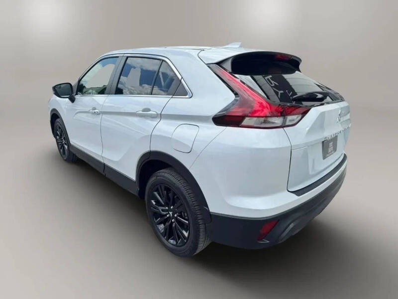 2024 Mitsubishi Eclipse Cross LE