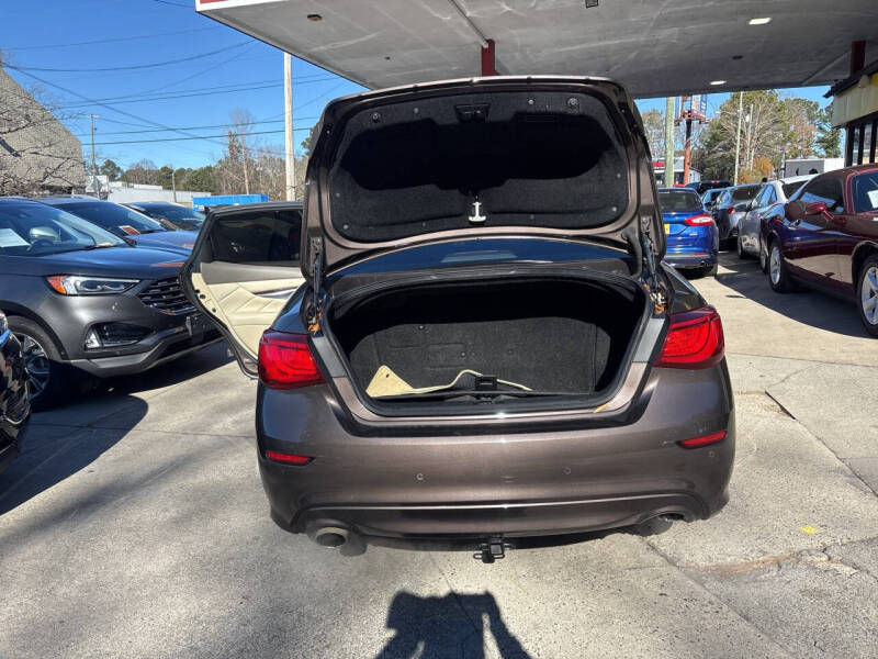 2016 Infiniti Q70 Hybrid