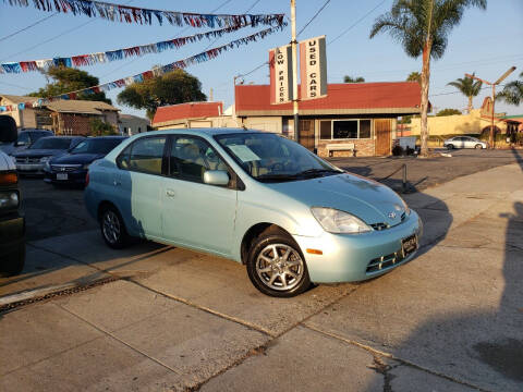 2001 Toyota Prius for sale at Nueva Italia Motors in Ventura CA