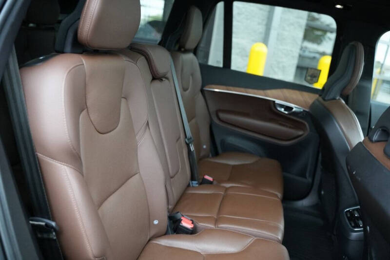 2023 Volvo XC90 B6 Plus Bright Theme 7P